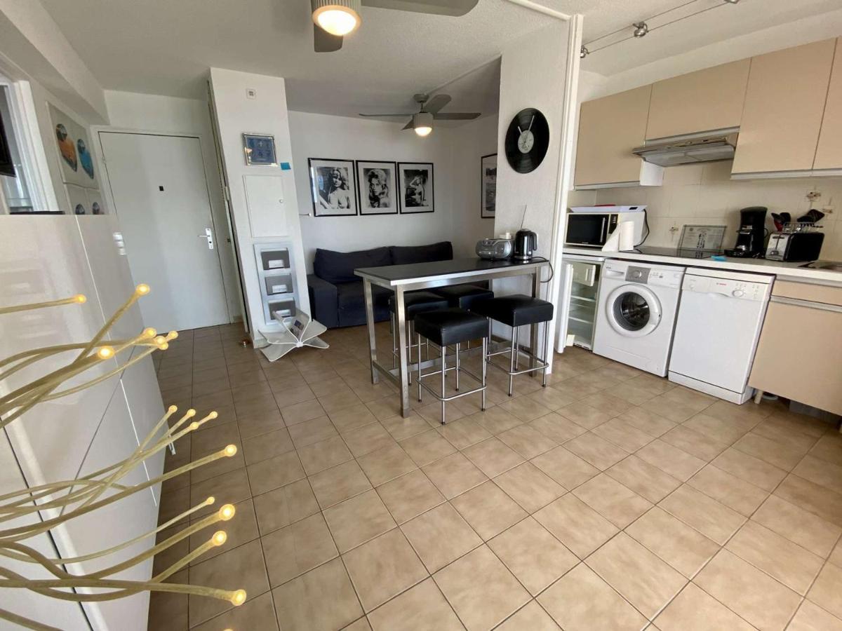 Superbe Apt 2P Front De Mer Pour 4 Pers Avec Terrasse - Cavalaire-Sur-Mer - Fr-1-226B-162 Exterior photo