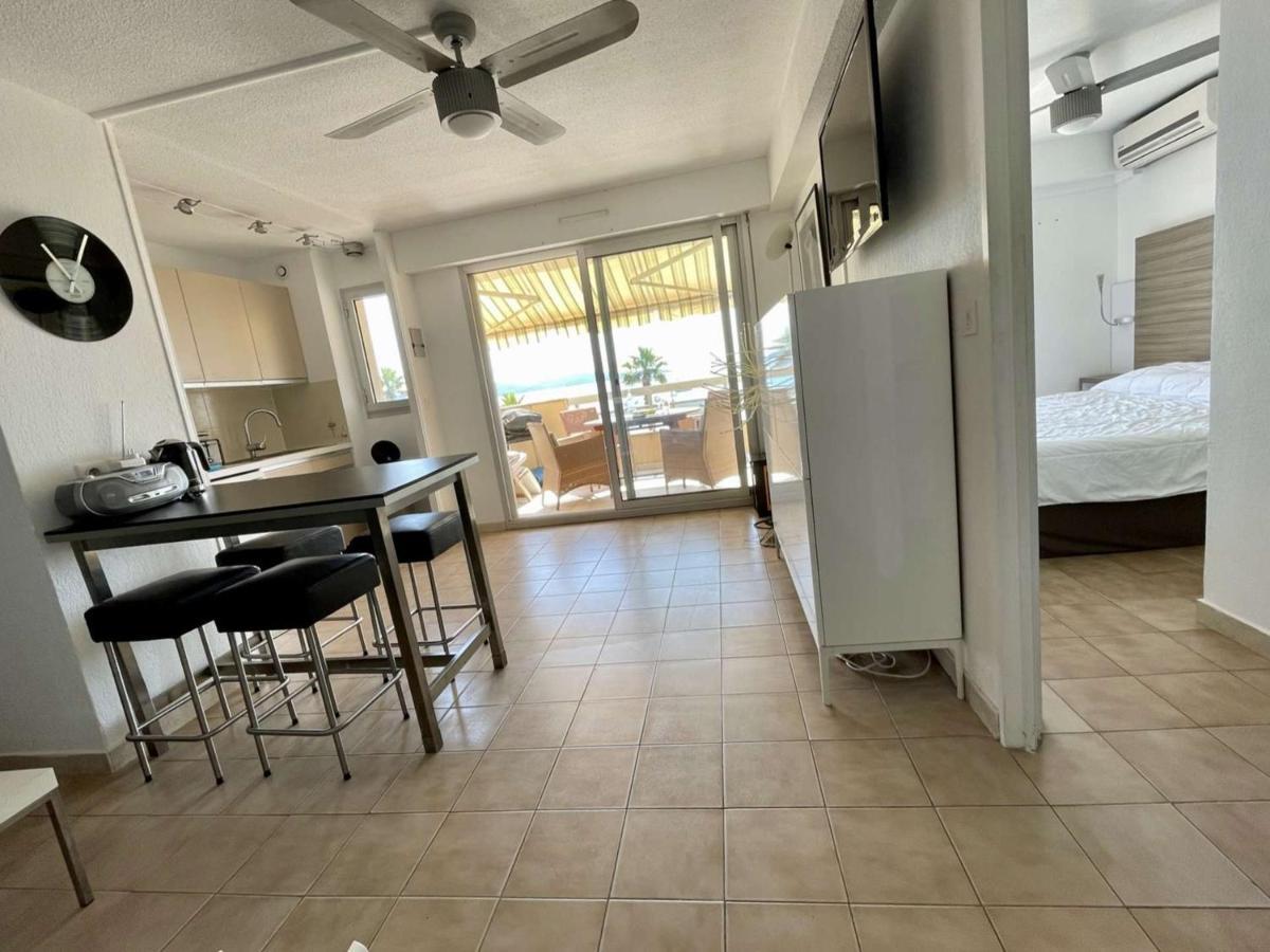 Superbe Apt 2P Front De Mer Pour 4 Pers Avec Terrasse - Cavalaire-Sur-Mer - Fr-1-226B-162 Exterior photo